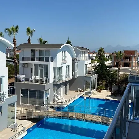 Antalya Mermaid 3 Bedrooms Close The Beac Park * ベレキ